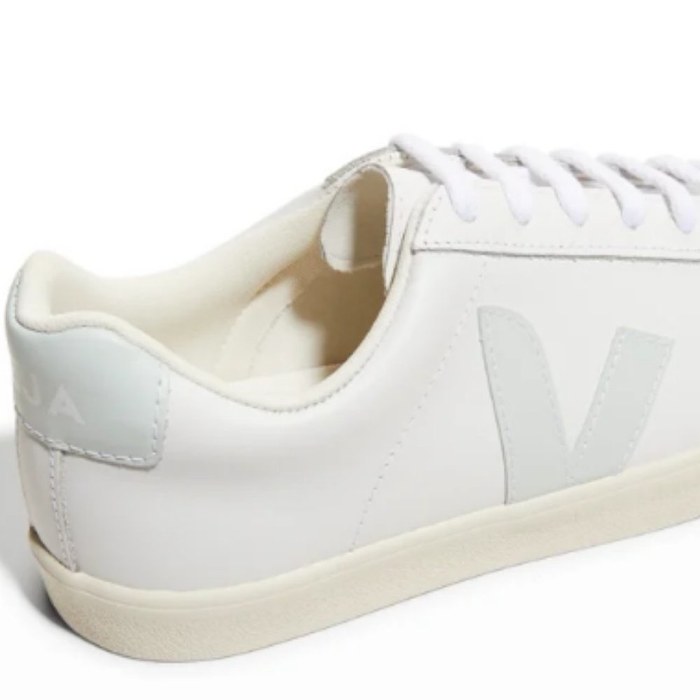 Veja Esplar Bicolor Leather Low-top Sneakers - Extra White Menth